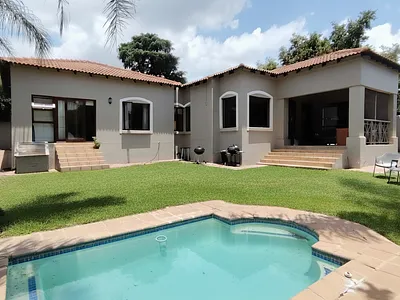 3 Bedroom Townhouse For Sale in Sandton - img