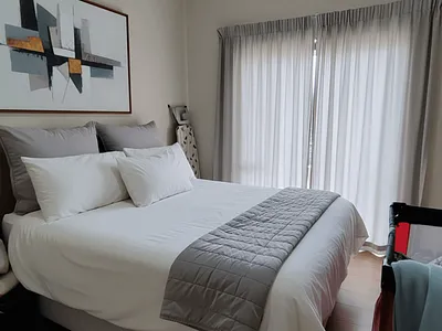 1 Bedroom Apartment For Sale in Sandton - img