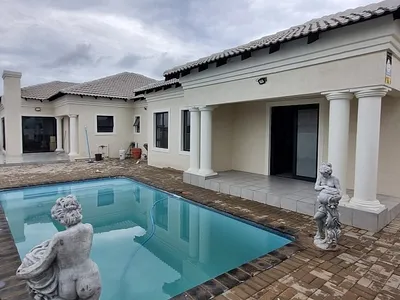 4 Bedroom House For Sale in Brits - t34Z.webp