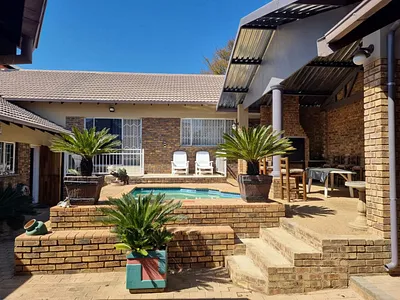 8 Bedroom House For Sale in Centurion - mdeu.webp