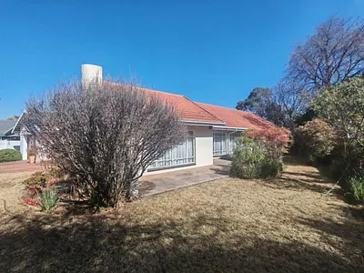 4 Bedroom House For Sale in Centurion - 78R1.webp