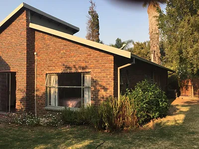 5 Bedroom House For Sale in The Reeds, Centurion - IqUW.webp