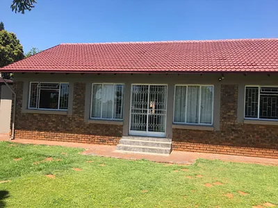 3 Bedroom House For Sale in Centurion - saTE.webp
