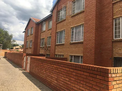 1 Bedroom Apartment For Sale in Centurion - img