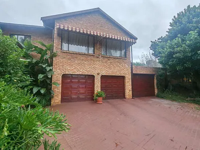 4 Bedroom House For Sale in Eldoraigne, Centurion - g9RM.webp