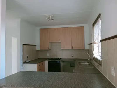 2 Bedroom Apartment For Sale in Centurion - img