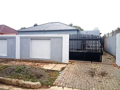 2 Bedroom House For Sale in Springs - KJeK.webp