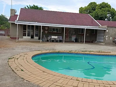 4 Bedroom House For Sale in Meyerton - img