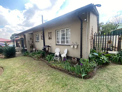 3 Bedroom House For Sale in Sasolburg - img