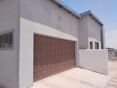 3 Bedroom House For Sale in Polokwane - YR5i.webp