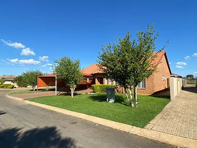 3 Bedroom House For Sale in Groblersdal - zW9x.webp