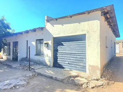 6 Bedroom House For Sale in Polokwane - P92b.webp