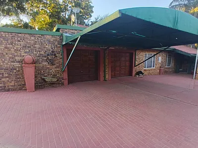 3 Bedroom Townhouse For Sale in Marble Hall - zrGm.webp