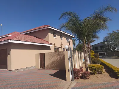 3 Bedroom Townhouse For Sale in Polokwane - img