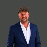 Coenie Pieterse - vi3R.webp