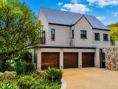 4 Bedroom House For Sale in Sandton - 65tS.webp