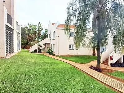 2 Bedroom Townhouse For Sale in Pretoria - img