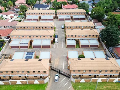 2 Bedroom Apartment For Sale in Benoni - img