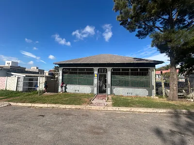 3 Bedroom House For Sale in Port Elizabeth Central, Port Elizabeth - img