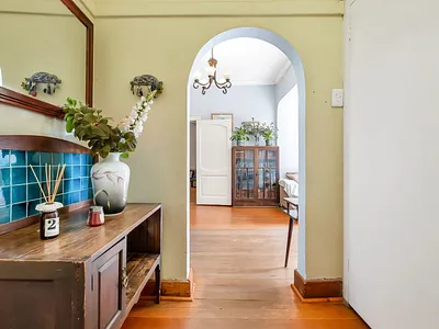 4 Bedroom House For Sale in Johannesburg - G3b1.webp