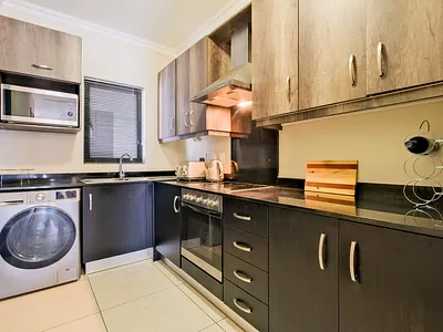1 Bedroom Apartment To Rent in Sandton - img