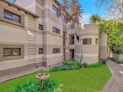 2 Bedroom Apartment For Sale in Sandton - img