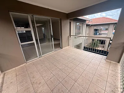 2 Bedroom Apartment To Rent in Benoni - LEoq.webp