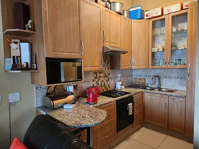 3 Bedroom Apartment For Sale in Johannesburg - img
