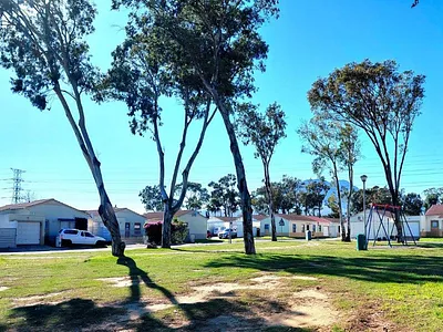 2 Bedroom House For Sale in Somerset West - EyxF.webp