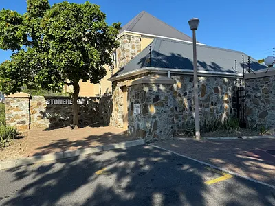 2 Bedroom Townhouse For Sale in Gordons Bay - u09g.webp