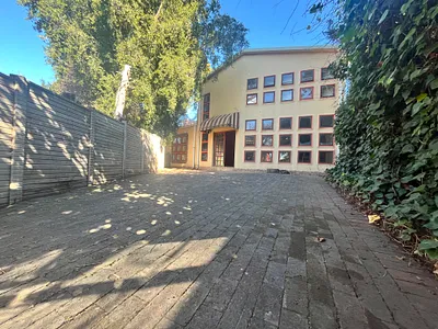 1 Bedroom Apartment To Rent in Johannesburg - omey.webp