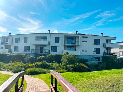 2 Bedroom Apartment For Sale in Somerset West - WePf.webp