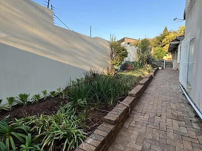 1 Bedroom Apartment To Rent in Randburg - 2yGr.webp