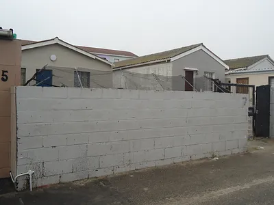 2 Bedroom House For Sale in Mitchells Plain - img