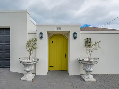 4 Bedroom House For Sale in Strand - 3msO.webp