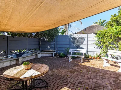 4 Bedroom House For Sale in Vredenburg - 9Ulk.webp