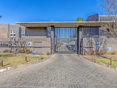 2 Bedroom Apartment For Sale in Randburg - m8NQ.webp