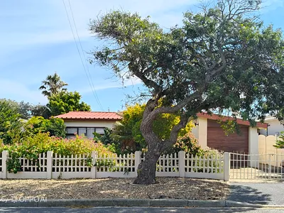 3 Bedroom House For Sale in Strand - ILlk.webp