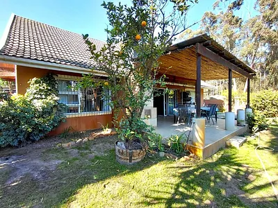 5 Bedroom House For Sale in Eersterivier - aWqd.webp