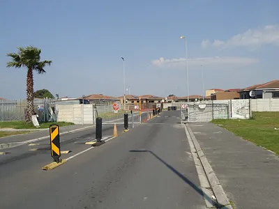 3 Bedroom House For Sale in Mitchells Plain - P2G6.webp