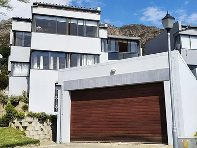 3 Bedroom House For Sale in Gordons Bay - kk3t.webp