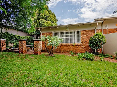 4 Bedroom House For Sale in Johannesburg - CdJK.webp