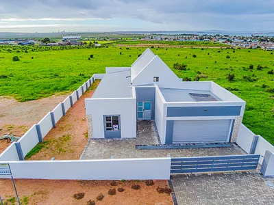3 Bedroom House For Sale in Saldanha - QJEl.webp