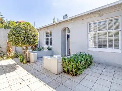 3 Bedroom House For Sale in Johannesburg - sVid.webp