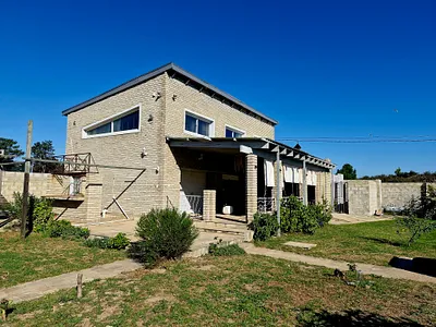 2 Bedroom House For Sale in Bot River - mZfK.webp