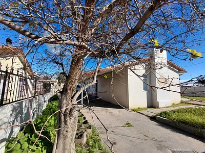 4 Bedroom House For Sale in Strand - kfOz.webp