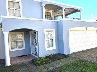 3 Bedroom House For Sale in Paarl - YHfC.webp