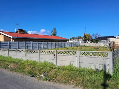 Vacant Land For Sale in Strand - 4qHN.webp
