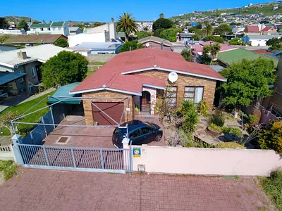 3 Bedroom House For Sale in Saldanha - img