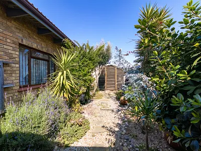 3 Bedroom House For Sale in Saldanha - xtwu.webp